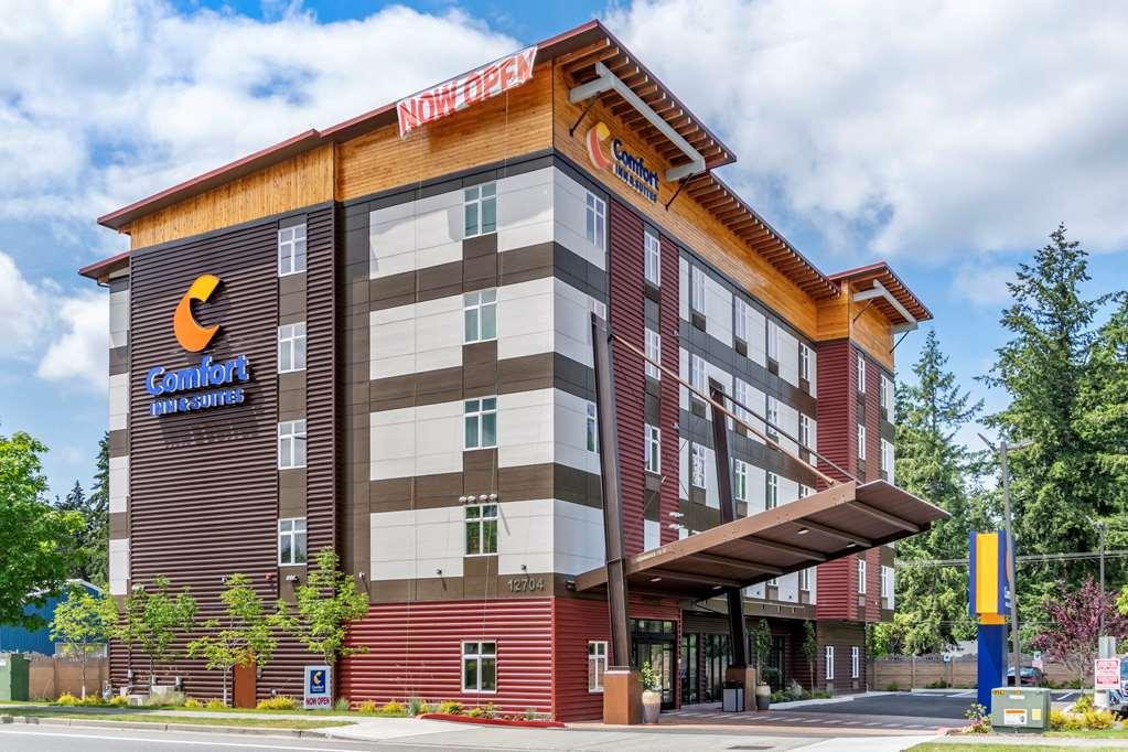 Comfort Inn & Suites Lakewood By Jblm Extérieur photo