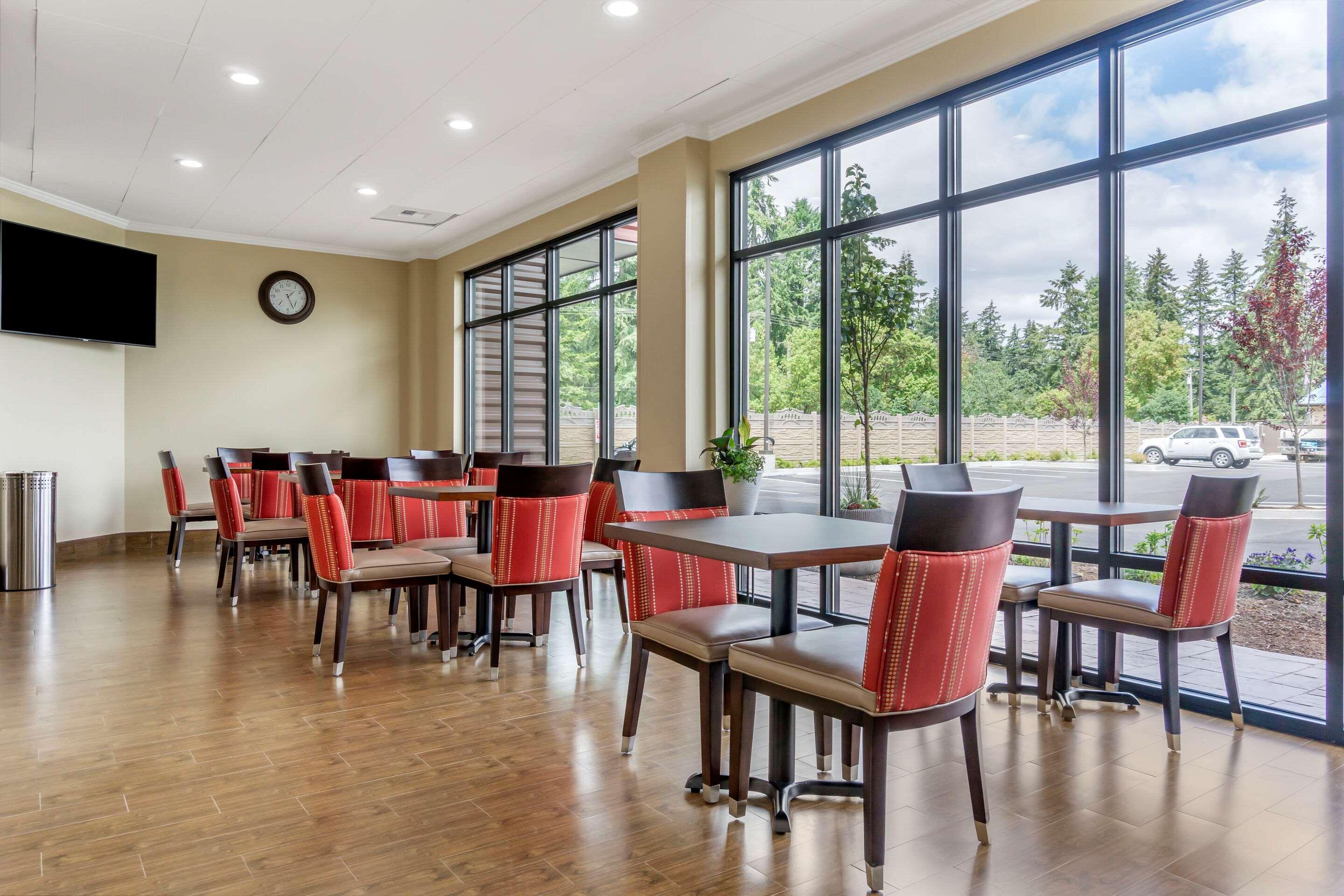 Comfort Inn & Suites Lakewood By Jblm Extérieur photo